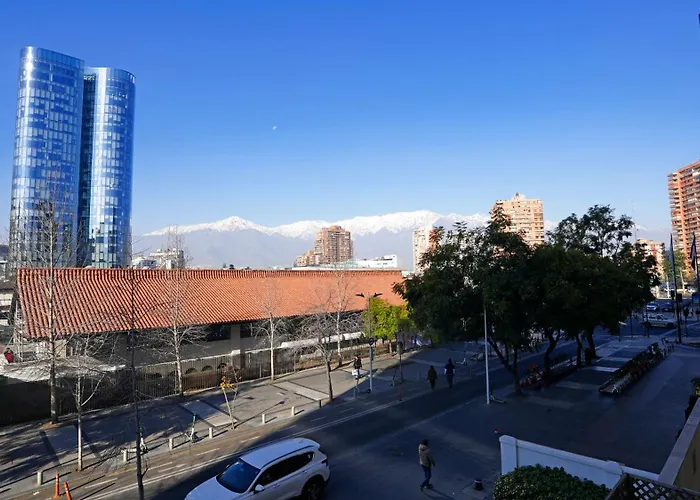 Mall Parque Arauco, Mall Apumanque Y Metro Manquehe